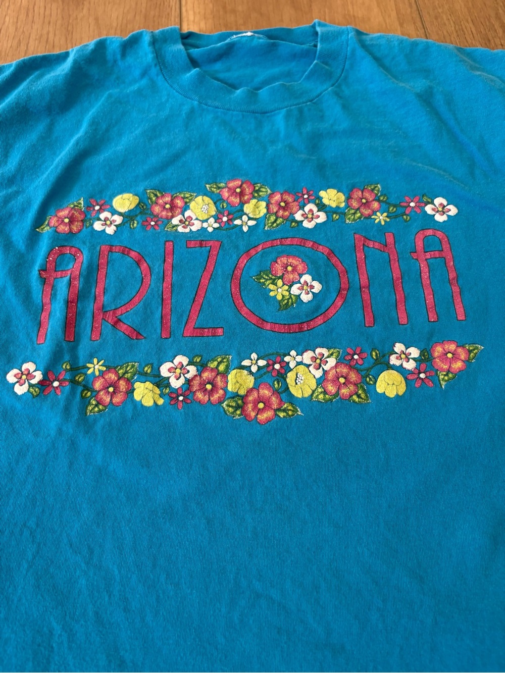 Retro Arizona Vintage T Shirt  90s Homage State USA Love Flowers Cute Home City